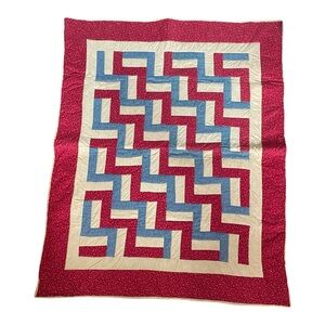 Vintage 70s Handmade Farm House Cottage Core Lap Quilt Crib Quilt Patriotic